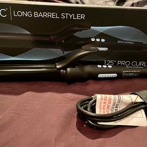 Bio Ionic Long Barrel curling iron 1.25”